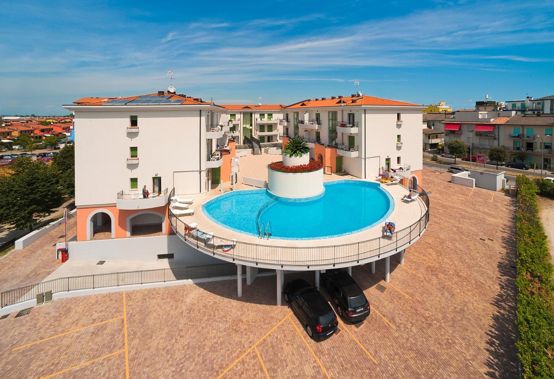 Residence Galleria Gran Madò Caorle Exterior foto